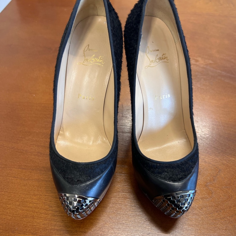 Christian Louboutin Maggie pony hair pump Size 38 Made in Italy Black on Black - Picture 5 of 16